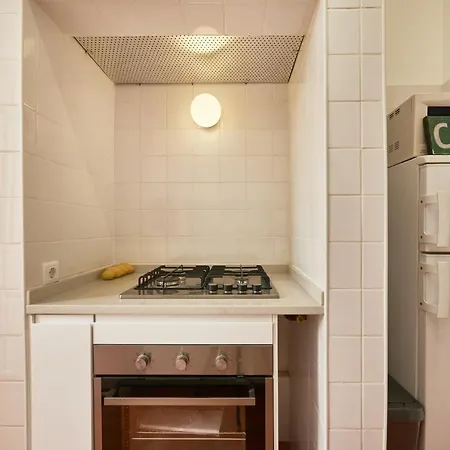 Flh Castle Hill With Sunny Pateo Appartement Lissabon