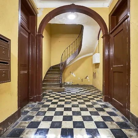 Appartement Flh Castle Hill With Sunny Pateo